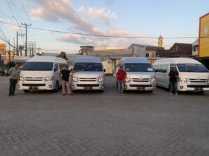 Sewa Mobil Lepas Kunci & Dengan Sopir