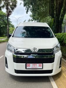 Sewa Hiace untuk Paket Tour Makassar