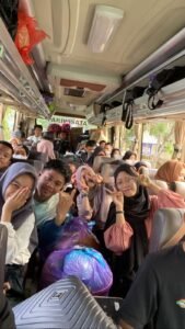 Sewa Bus Makassar untuk Study Tour