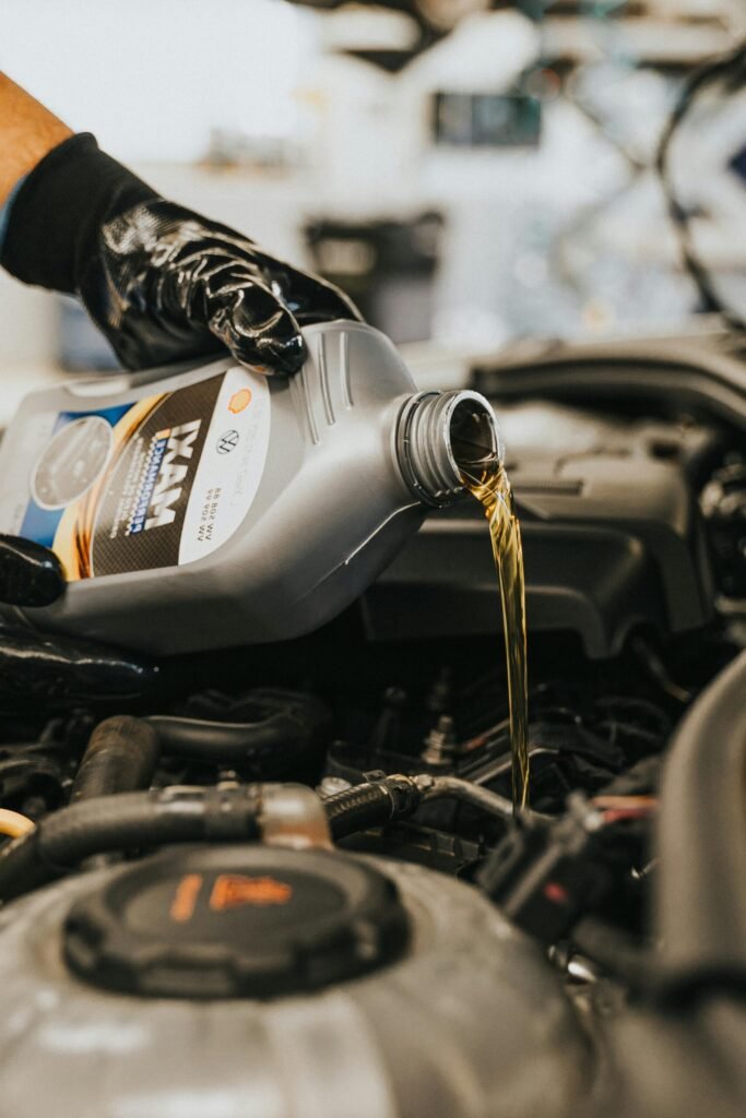 Kenapa Harus Rutin Mengganti Oli Mobil